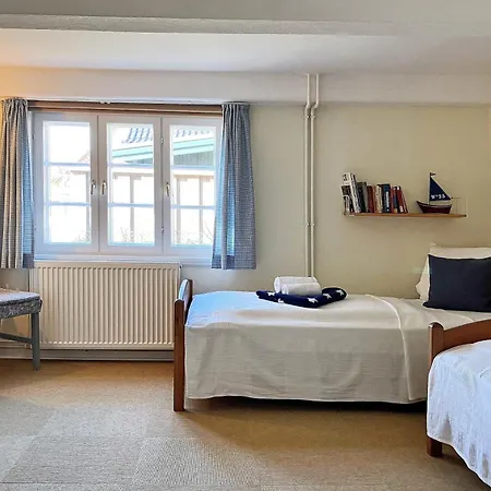 Haus 25 In * Oldsum